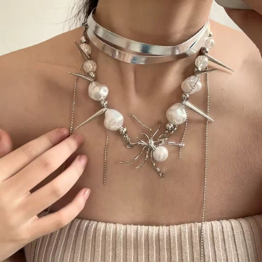 Gothic Emo Pearl Spider Choker Spike Necklace – Punk Statement Jewelry
